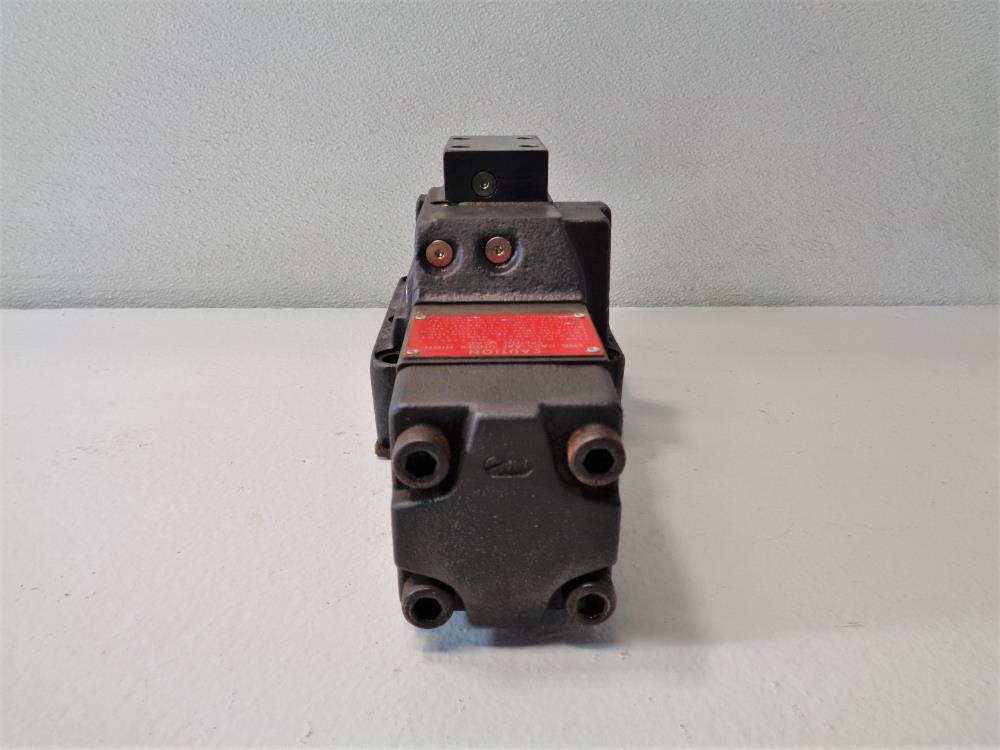 Eaton Vickers Directional Control Valve DG3V-8-2A-10